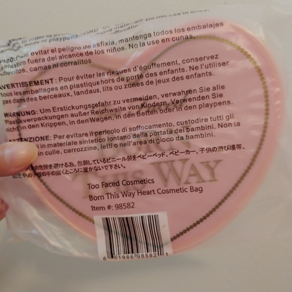 💖FIRM! NWT TOO FACED BORN THIS WAY COSMETIC BAG LIMITED EDITION